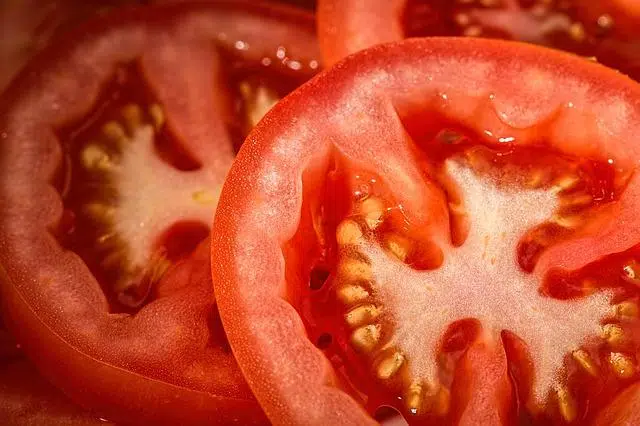עגבניה עם נוגדי חמצון טבעיים